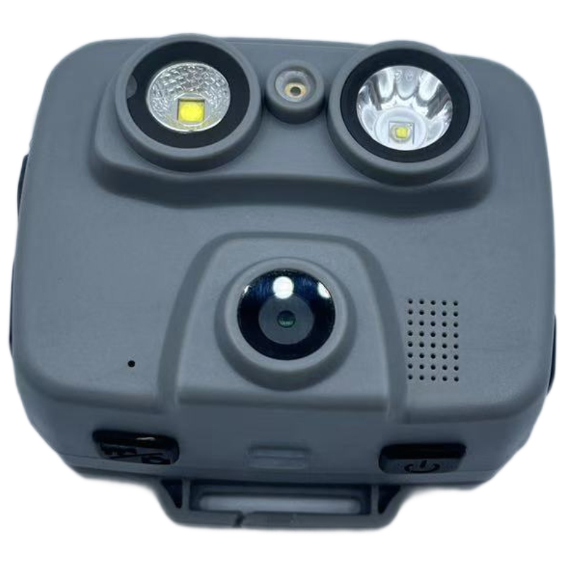 DCC11-128G-3.jpg